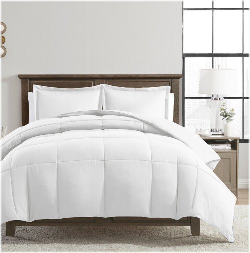 Cloudlike Comforter for Youthful Sleep - Plush Down Alternative Duvet Insert by Clara Clark