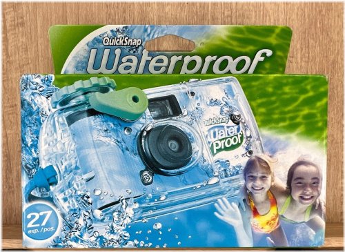 Fujifilm QuickSnap Waterproof 800 35mm - Exp 03/16