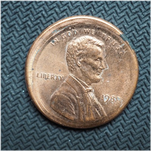 Off-Center 1989 Lincoln Cent