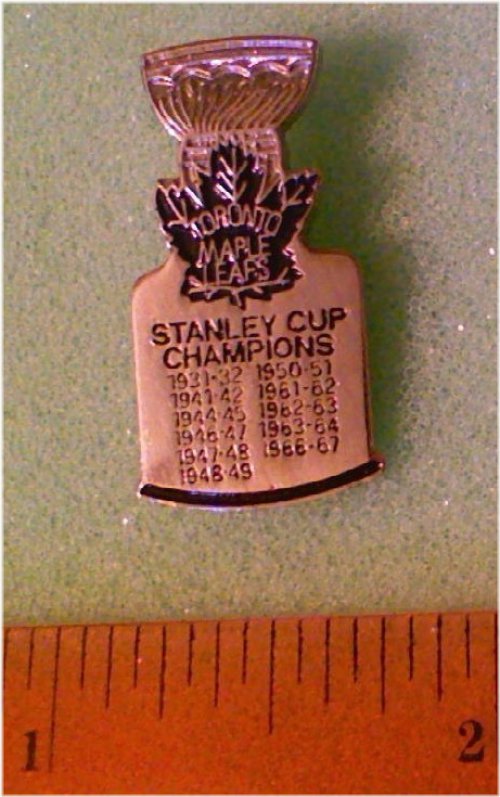 Maple Leafs Stanley Cup Champions Pin