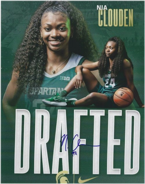 Connecticut Sun Autographed Photo by Nia Clouden