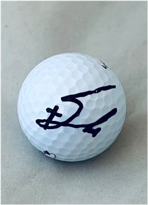 Jiyai Shin Signed Intech Golf Ball