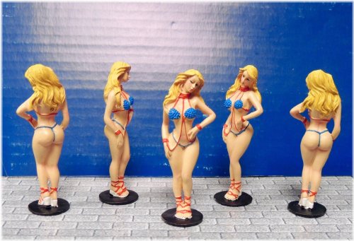 Sultry Bikini Babe for Diorama Scene - 1:24 Scale