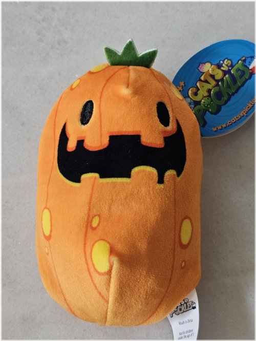 Fuchsia Wave Pickle-Lantern Bean Plush