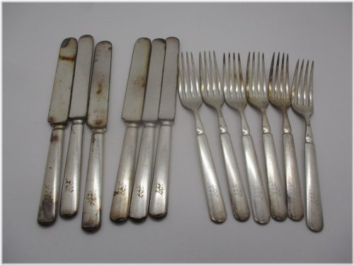 Elegant Engraved Silverplate Cutlery Set