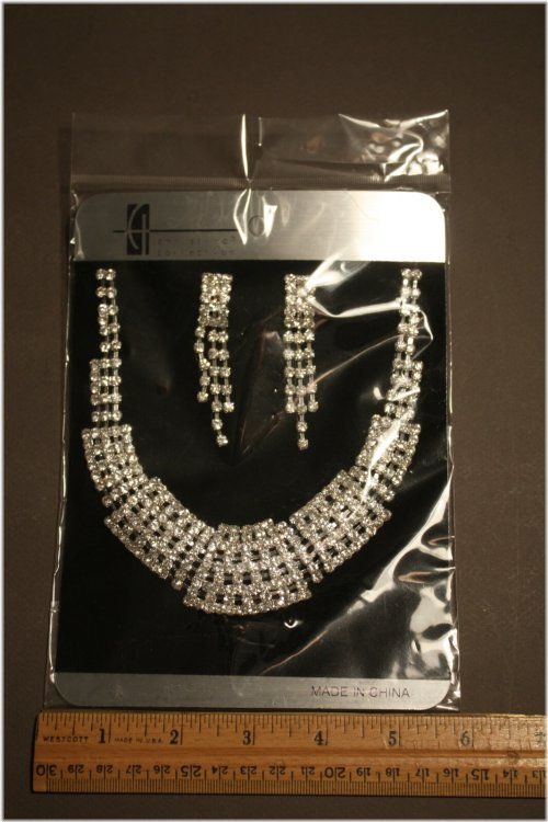 Elegant Heritage Jewelry Set