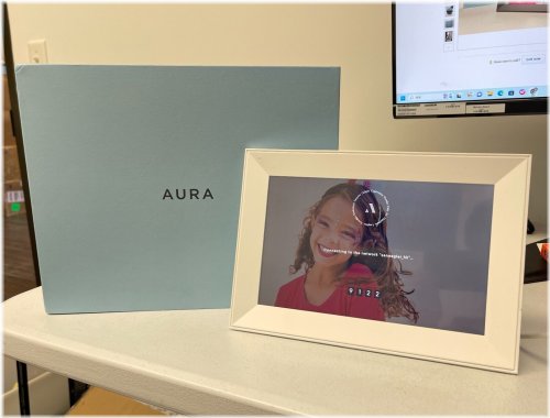 Aura Carver 10" Digital Photo Frame