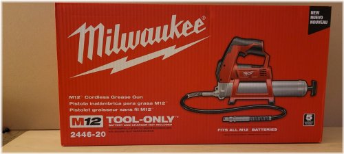 Milwaukee M12 Lithium-Ion Grease Gun