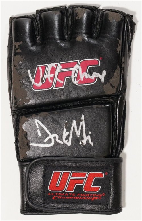 UFC Legends Autographed Glove by Frank Mir