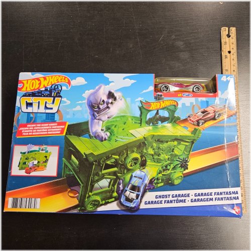 Phantom Auto Workshop Playset