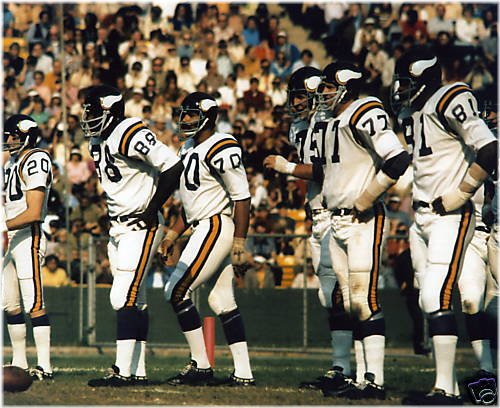 Purple People Eaters Defense 8x10 Sports Photo #F