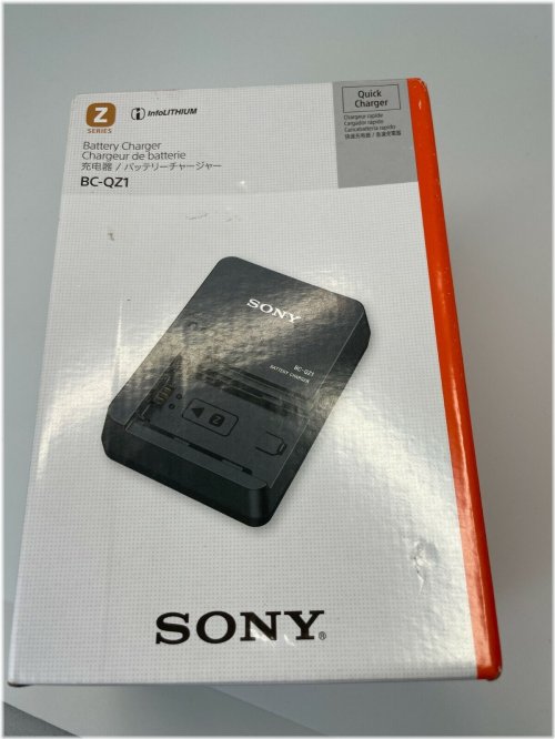 Sony PowerHub NP-FZ100 Battery Charger