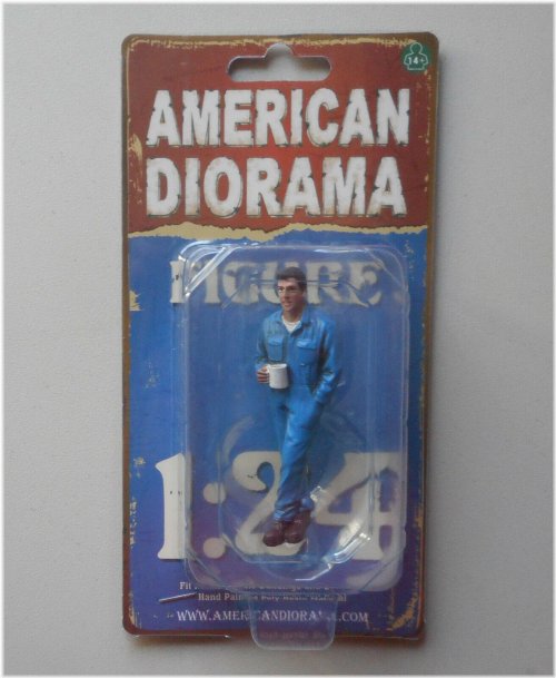 American Diorama 1:24 Scale Mechanic Figure - Larry on Break