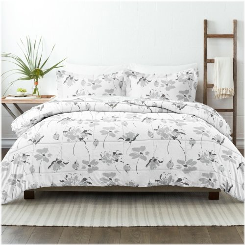 Magnolia Bloom Comforter Set