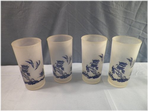Blue Willow Frost Tumbler Set