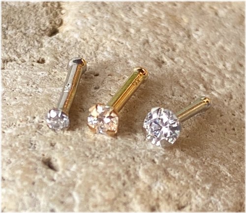 Sparkling Gold Gem Nose Stud