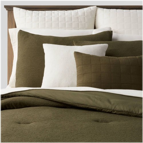 Deep Green Micro Texture Bedding Ensemble