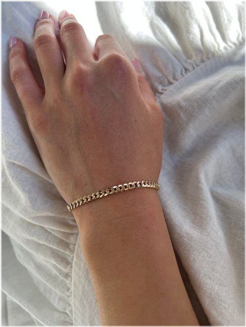 Golden Link Charm Bracelet