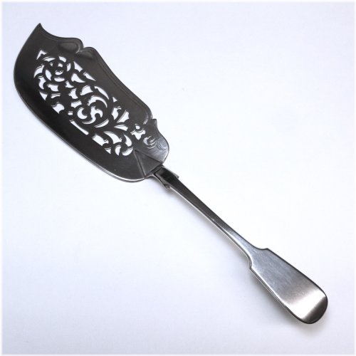 Silver Fiddle Fish Server with Pierced Design