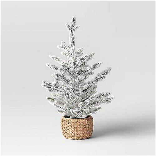 Snowy Haven Christmas Tree