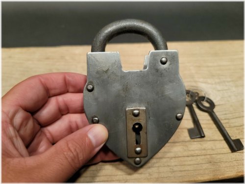 Heartfelt Heritage Lock & Key Set