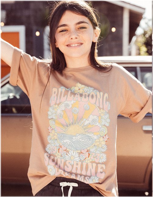 Sunshine Dream Boyfriend Tee
