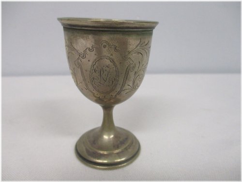 Acanthus Leaf Egg Cup with RL Monogram