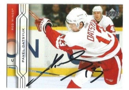 Red Wings Legend Signed Hockey Card by Pavel Datsyuk