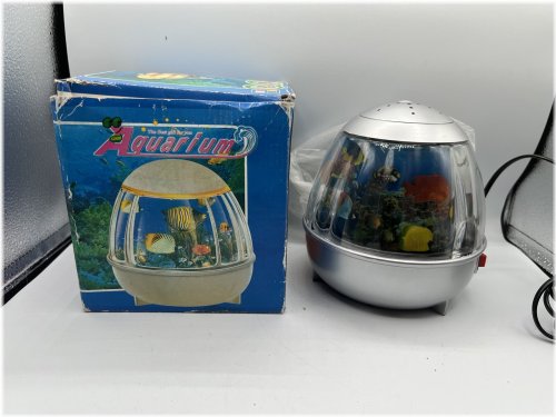 AquaGlow Revolving Fish Tank Light