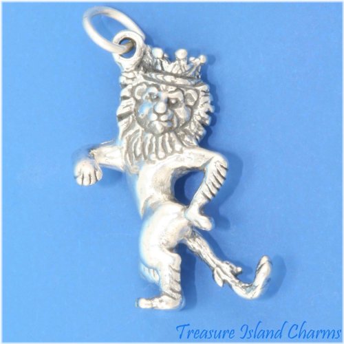 Majestic Lion Charm