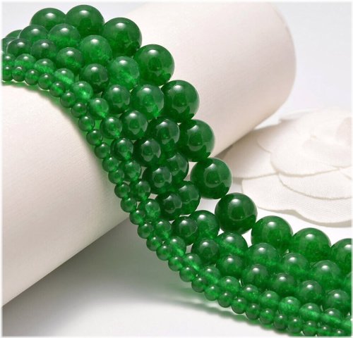 Green Jade Smooth Round Beads