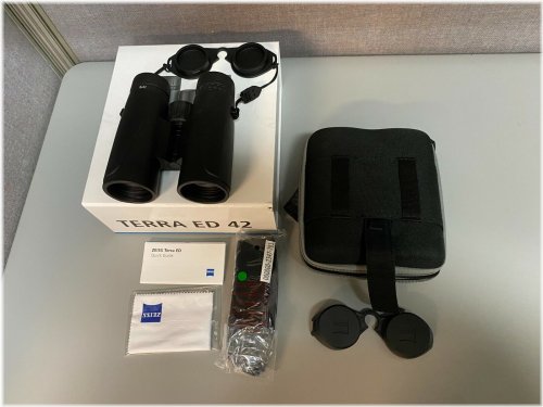 Terra ED 8x42 Open Box Display Binoculars by ZEISS