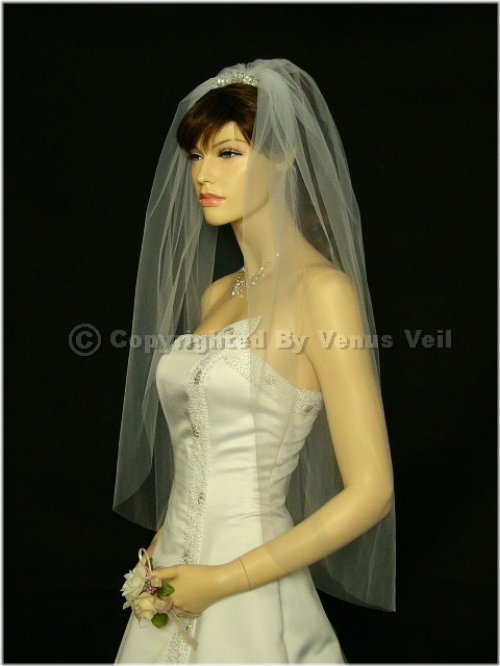 Ivory Whisper Fingertip Veil