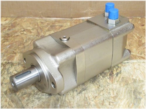 JIC Ports Hydraulic Motor by Young Associates