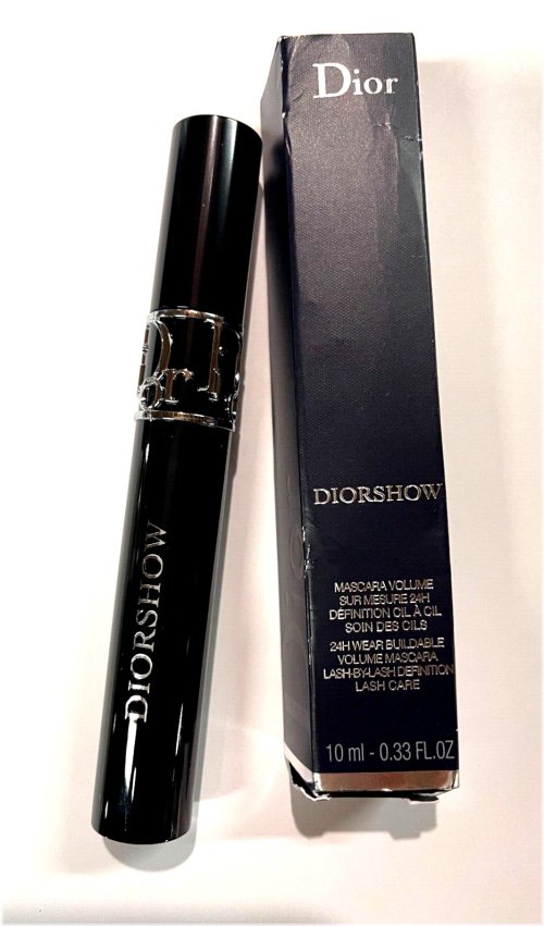 Blackout Volume Mascara