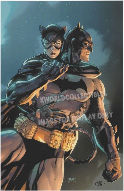Gotham City Romance - Art Print by Clay Mann