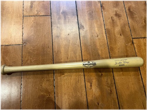Vintage Adirondack Willie Mays Baseball Bat