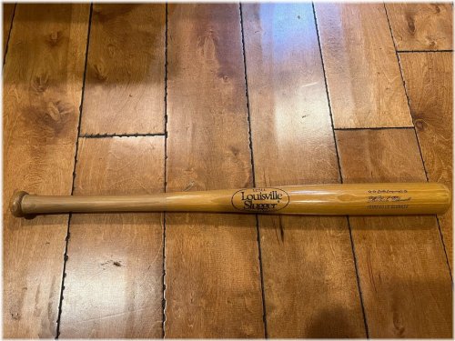 Legendary Lumber: Roberto Clemente H&B 125LL 29" Mint Bat
