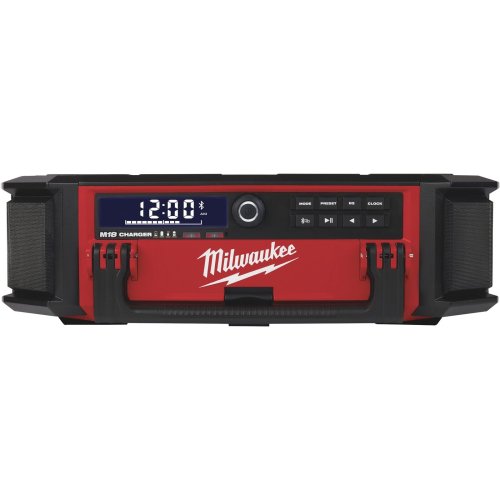 SoundStation 18: Portable AM/FM Radio with Charging Capability