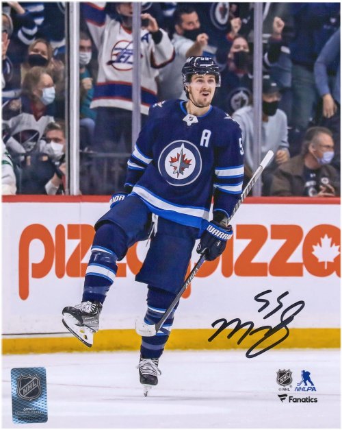 Jets Blue Celebrate Signed Photo by Mark Scheifele