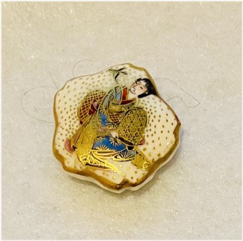 Meiji Era Satsuma Geisha Bird Button