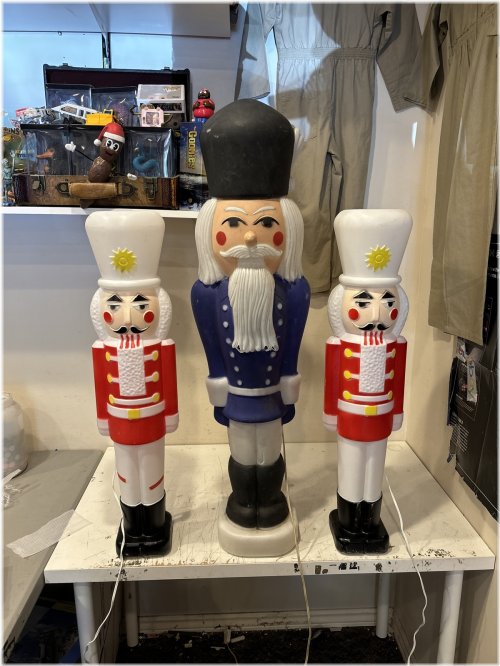 Festive Vintage Nutcracker and Toy Soldier Yard Set