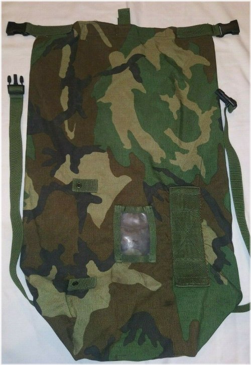 Camouflage Field Bag with Waterproof Design and Secure Closure