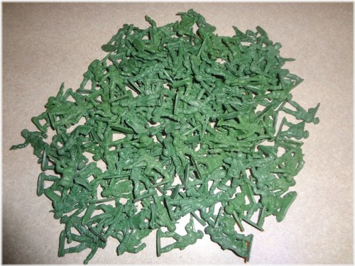 Green Plastic Mini Army Men Set