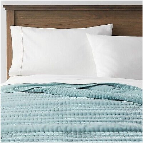 Lofty Velvet Quilt in Light Teal Blue