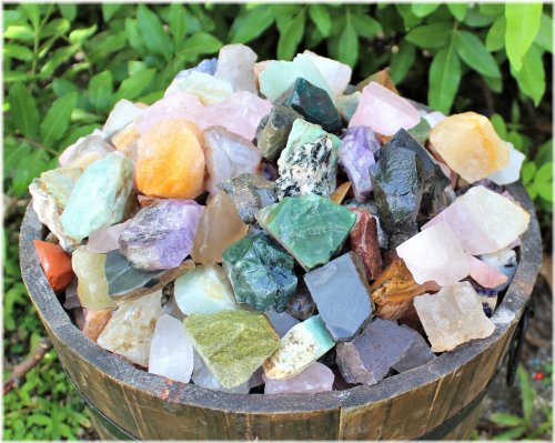 Earth's Treasures Collection