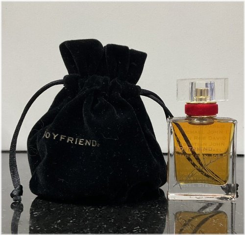 Velvet Pouch Perfume by Kate Walsh