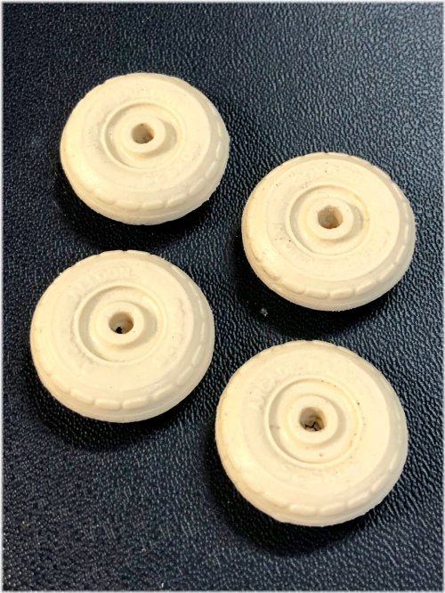 Retro Wheels and Tires Set