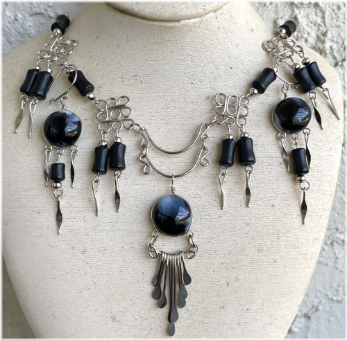 Andean Monochrome Glass Jewelry Set