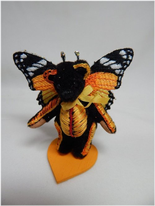 Fluttering Bear Miniature